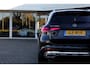 Mercedes-Benz GLC 300e 4MATIC Plug in hybride PHEV*Perfect MB Onderh.*1ste Eig.*BTW*Luchtvering/Pano/Elek. Trekhaak/ACC/Stoelverw./Stuurverw./Dodehoek/LED/Camera/Apple Carplay-Android/Parkeersens.V+A/18 inch LM*