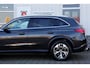 Mercedes-Benz GLC 300e 4MATIC Plug in hybride PHEV*Perfect MB Onderh.*1ste Eig.*BTW*Luchtvering/Pano/Elek. Trekhaak/ACC/Stoelverw./Stuurverw./Dodehoek/LED/Camera/Apple Carplay-Android/Parkeersens.V+A/18 inch LM*