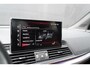 Audi Q5 55 TFSI e S edition Competition | Dealer onderhouden | Stoelverwarming & Ventilatie | Stuurwielverwarming | Adaptieve cruise control | Elektrische verstelbare stoelen | Matrix LED | Ambiance interieurverlichting | Keyless | S-Line |