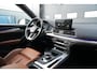 Audi Q5 55 TFSI e S edition Competition | Dealer onderhouden | Stoelverwarming & Ventilatie | Stuurwielverwarming | Adaptieve cruise control | Elektrische verstelbare stoelen | Matrix LED | Ambiance interieurverlichting | Keyless | S-Line |