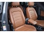 Volkswagen Tiguan 1.5 R-Line TSI 150pk | Trekhaak | Pano | Navi | Stoelverwarming | Camera | Virtual | Keyless | Leder