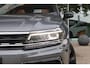 Volkswagen Tiguan 1.5 R-Line TSI 150pk | Trekhaak | Pano | Navi | Stoelverwarming | Camera | Virtual | Keyless | Leder