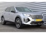 Peugeot 2008 1.2 HYBRID 136PK ALLURE AUTOMAAT / NAVI / LEDER / CLIMA / LED / PDC / 17" LMV / KEYLESS  / 360° CAMERA / ADAPT. CRUISECONTROL / 1E EIGENAAR / NIEUWSTAAT !!