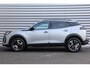 Peugeot 2008 1.2 HYBRID 136PK ALLURE AUTOMAAT / NAVI / LEDER / CLIMA / LED / PDC / 17" LMV / KEYLESS  / 360° CAMERA / ADAPT. CRUISECONTROL / 1E EIGENAAR / NIEUWSTAAT !!