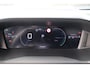 Peugeot 2008 1.2 HYBRID 136PK ALLURE AUTOMAAT / NAVI / LEDER / CLIMA / LED / PDC / 17" LMV / KEYLESS  / 360° CAMERA / ADAPT. CRUISECONTROL / 1E EIGENAAR / NIEUWSTAAT !!