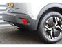 Peugeot 2008 1.2 HYBRID 136PK ALLURE AUTOMAAT / NAVI / LEDER / CLIMA / LED / PDC / 17" LMV / KEYLESS  / 360° CAMERA / ADAPT. CRUISECONTROL / 1E EIGENAAR / NIEUWSTAAT !!