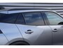 Peugeot 2008 1.2 HYBRID 136PK ALLURE AUTOMAAT / NAVI / LEDER / CLIMA / LED / PDC / 17" LMV / KEYLESS  / 360° CAMERA / ADAPT. CRUISECONTROL / 1E EIGENAAR / NIEUWSTAAT !!