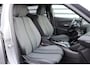 Peugeot 2008 1.2 HYBRID 136PK ALLURE AUTOMAAT / NAVI / LEDER / CLIMA / LED / PDC / 17" LMV / KEYLESS  / 360° CAMERA / ADAPT. CRUISECONTROL / 1E EIGENAAR / NIEUWSTAAT !!