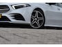 Mercedes-Benz A-klasse 180 AMG NIGHT | SFEERVERLICHTING | PANORAMADAK | APPLE CARPLAY | ANDROID AUTO | KEYLESS | MEMORY SEATS
