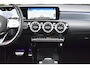 Mercedes-Benz A-klasse 180 AMG NIGHT | SFEERVERLICHTING | PANORAMADAK | APPLE CARPLAY | ANDROID AUTO | KEYLESS | MEMORY SEATS