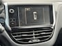 Peugeot 2008 1.2 PureTech Active Clima, Navi, Parkeersensoren, Cruise control, Mistlamp, Radio Bij de verkoop van gebruikte voertuigen door CD-Cars wordt geen standaard garantie verstrekt. De koper aanvaardt het voertuig in de staat waarin het zich bevindt op het moment van aankoop