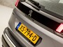 Peugeot 3008 1.2 PureTech Sport Automaat (APPLE CARPLAY, GROOT NAVI, 360 CAMERA, SPORTSTOELEN, GETINT GLAS, LANE ASSIST, PARKEERSENSOREN, TREKHAAK, CRUISE, NIEUWSTAAT)