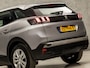 Peugeot 3008 1.2 PureTech Sport Automaat (APPLE CARPLAY, GROOT NAVI, 360 CAMERA, SPORTSTOELEN, GETINT GLAS, LANE ASSIST, PARKEERSENSOREN, TREKHAAK, CRUISE, NIEUWSTAAT)