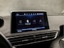 Peugeot 3008 1.2 PureTech Sport Automaat (APPLE CARPLAY, GROOT NAVI, 360 CAMERA, SPORTSTOELEN, GETINT GLAS, LANE ASSIST, PARKEERSENSOREN, TREKHAAK, CRUISE, NIEUWSTAAT)