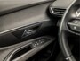 Peugeot 3008 1.2 PureTech Sport Automaat (APPLE CARPLAY, GROOT NAVI, 360 CAMERA, SPORTSTOELEN, GETINT GLAS, LANE ASSIST, PARKEERSENSOREN, TREKHAAK, CRUISE, NIEUWSTAAT)