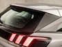 Peugeot 3008 1.2 PureTech Sport Automaat (APPLE CARPLAY, GROOT NAVI, 360 CAMERA, SPORTSTOELEN, GETINT GLAS, LANE ASSIST, PARKEERSENSOREN, TREKHAAK, CRUISE, NIEUWSTAAT)