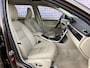 Volvo XC70 2.0 T5 FWD Nordic+ | Inscription Interieur | Harman/Kardon | Adaptieve cruise  | Schuif/kantel dak | Standkachel | Volvo on Call | Trekhaak | Keyless entry/start | Stoelverwarming/ventilatie| Parkeercamera | BLIS |
