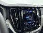 Volvo XC60 T6 Plug-in hybrid AWD Plus Black Edition | Trekhaak | Panoramadak | Stoel / Stuurverwarming | PDC + Camera | Keyless Entry / Start | Elektrische Achterklep |
