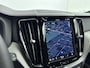 Volvo XC60 2.0 T6 Plug-in hybrid AWD Plus Black Edition | Trekhaak | Panoramadak | Stoel / Stuurverwarming | PDC + Camera | Keyless Entry / Start | Elektrische Achterklep |