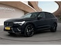 Volvo XC60 2.0 T6 Plug-in hybrid AWD Plus Black Edition | Trekhaak | Panoramadak | Stoel / Stuurverwarming | PDC + Camera | Keyless Entry / Start | Elektrische Achterklep |