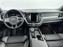 Volvo XC60 2.0 T6 Plug-in hybrid AWD Plus Black Edition | Trekhaak | Panoramadak | Stoel / Stuurverwarming | PDC + Camera | Keyless Entry / Start | Elektrische Achterklep |