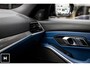 BMW 3-Serie 330e M-Sport Individual | H/K | Leer | Dak | HUD