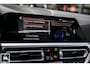 BMW 3-Serie 330e M-Sport Individual | H/K | Leer | Dak | HUD