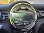MINI Cooper Mini 1.5 60 Years Edition AUTOMAAT | Navigatie | Cruise | Stoelverwarming | Schuif-/kanteldak | Harman Kardon | Apple Carplay/Android Auto | Head-up display HUD