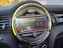 MINI Cooper Mini 1.5 60 Years Edition AUTOMAAT | Navigatie | Cruise | Stoelverwarming | Schuif-/kanteldak | Harman Kardon | Apple Carplay/Android Auto | Head-up display HUD