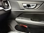 Volvo V60 2.0 B3 Momentum Advantage | R-Design | Elek. Trekhaak | Camera | Dealer onderhouden