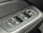 Volvo V60 2.0 B3 Momentum Advantage | R-Design | Elek. Trekhaak | Camera | Dealer onderhouden