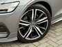 Volvo V60 2.0 B3 Momentum Advantage | R-Design | Elek. Trekhaak | Camera | Dealer onderhouden
