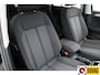 Volkswagen T-Roc 1.0 TSI 116 PK Business Edition | Stoelverw. | Apple Carplay / Android auto | PDC V+A | Automatisch inparkeren, Climate control, all season banden, extra getint glas achter