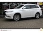 Mitsubishi Outlander 2.4 PHEV 4WD Instyle | Trekhaak | Winterbanden set