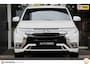 Mitsubishi Outlander 2.4 PHEV 4WD Instyle | Trekhaak | Winterbanden set