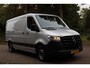 Mercedes-Benz Sprinter 316 2.2 CDI L2H1 Functional EURO VI-D 2019 | MBUX | Trekhaak | Navigatie | Achteruitrij Camera | Armsteun | Climate Control | Onderhoudshistorie | 2 Sleutels
