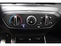 Hyundai Bayon 1.0 T-GDI Comfort Smart | Incl. 12 maanden garantie | Cruise control | Achteruitrijcamera | Parkeersensoren | Lichtmetalen velgen | Navigatie | Airco | Bluetooth | Apple Carplay/Andorid Auto | Rijstrooksensor