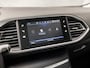 Peugeot 308 SW 1.2 PureTech Sport (PANORAMADAK, APPLE CARPLAY, GROOT NAVI, 360 CAMERA, SPORTSTOELEN, GETINT GLAS, PARKEERSENSOREN, CRUISE, LANE ASSIST, NIEUWE APK, NIEUWSTAAT)