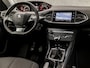 Peugeot 308 SW 1.2 PureTech Sport (PANORAMADAK, APPLE CARPLAY, GROOT NAVI, 360 CAMERA, SPORTSTOELEN, GETINT GLAS, PARKEERSENSOREN, CRUISE, LANE ASSIST, NIEUWE APK, NIEUWSTAAT)