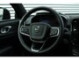 Volvo XC40 Single Motor Extended Range Plus 82 kWh | Verwarmde Voorstoelen+Stuurwiel | Warmtepomp | Semi- Elektrische Trrekhaak | Achteruitrijcamera | AppleCarplay / AndroidAuto | Keyless Entry/Start