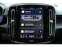 Volvo XC40 Single Motor Extended Range Plus 82 kWh | Verwarmde Voorstoelen+Stuurwiel | Warmtepomp | Semi- Elektrische Trrekhaak | Achteruitrijcamera | AppleCarplay / AndroidAuto | Keyless Entry/Start