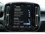 Volvo XC40 Single Motor Extended Range Plus 82 kWh | Verwarmde Voorstoelen+Stuurwiel | Warmtepomp | Semi- Elektrische Trrekhaak | Achteruitrijcamera | AppleCarplay / AndroidAuto | Keyless Entry/Start