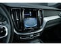 Volvo XC60 2.0 T6 Plug-in hybrid AWD R-Design 350 PK|Pano|ACC|Trekhaak