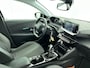 Peugeot 208 Allure 75pk | Navigatie | Achteruitrijcamera | Climate Control | Cruise Control | Parkeersensoren | Stoelverwarming | Apple Carplay / Android Auto | Armsteun | Led koplampen | Elektrisch inklapbare spiegels | Automatisch dimlicht | Regensensor | Bluetooth | Donker getint glas | 16" lichtmetalen velgen |