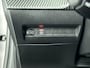 Peugeot 208 Allure 75pk | Navigatie | Achteruitrijcamera | Climate Control | Cruise Control | Parkeersensoren | Stoelverwarming | Apple Carplay / Android Auto | Armsteun | Led koplampen | Elektrisch inklapbare spiegels | Automatisch dimlicht | Regensensor | Bluetooth | Donker getint glas | 16" lichtmetalen velgen |
