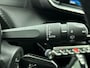 Peugeot 208 Allure 75pk | Navigatie | Achteruitrijcamera | Climate Control | Cruise Control | Parkeersensoren | Stoelverwarming | Apple Carplay / Android Auto | Armsteun | Led koplampen | Elektrisch inklapbare spiegels | Automatisch dimlicht | Regensensor | Bluetooth | Donker getint glas | 16" lichtmetalen velgen |