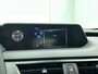 Lexus UX 250h Business Line | Apple Carplay/ Android Auto | Stuur- en Stoelverwarming | Parkeersensoren voor+achter |