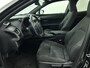 Lexus UX 250h Business Line | Apple Carplay/ Android Auto | Stuur- en Stoelverwarming | Parkeersensoren voor+achter |