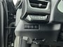 Lexus UX 250h Business Line | Apple Carplay/ Android Auto | Stuur- en Stoelverwarming | Parkeersensoren voor+achter |