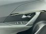 Peugeot e-2008 EV GT First Edition 54 kWh 156pk Automaat | 1ste Eigenaar | Afneembare Trekhaak | Elektrisch Verstelbare Bestuurdersstoel | Alcantara/Kunstlederen Bekleding | Navigatie | Climate Control | Cruise Control | Achteruitrijcamera | Parkeersensoren Achter | LED Koplampen | 17" Lichtmetalen Velgen | Apple Carplay/Android Auto |